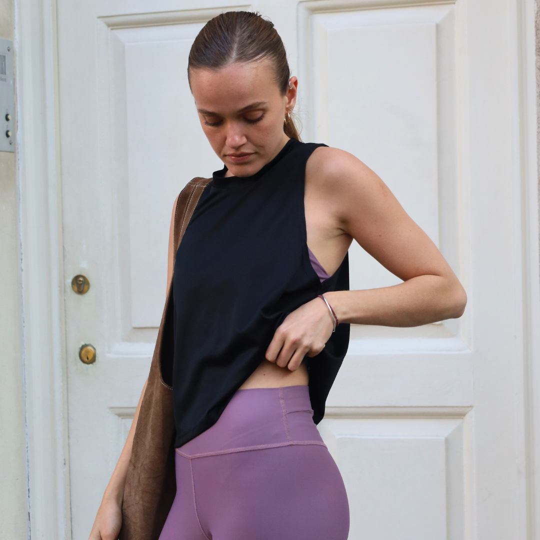 Polera deportiva María negra