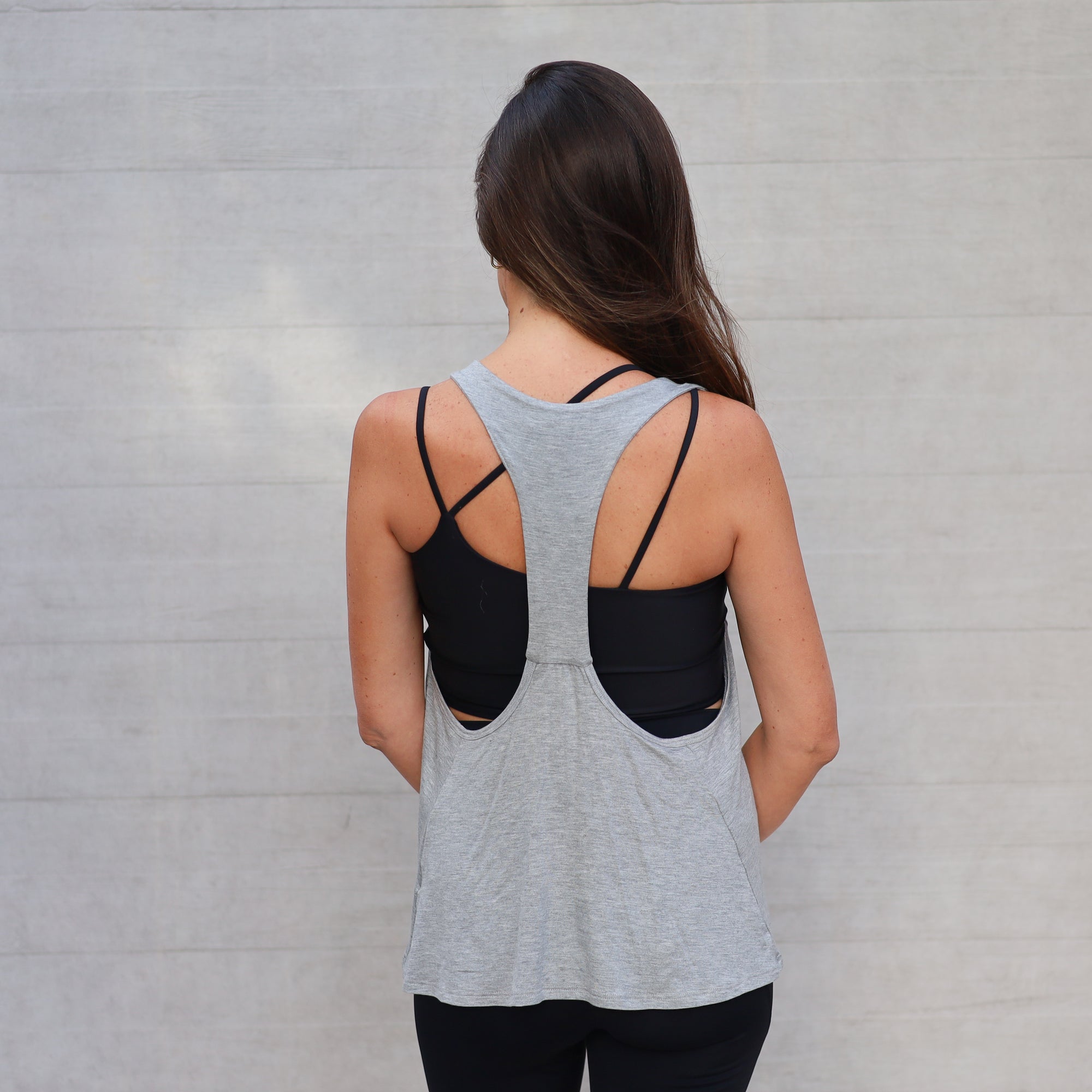 Sudadera gris
