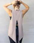 Polera deportiva Ana beige